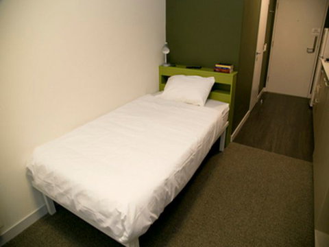 Abercombie Student Accommodation (Summer) - Tourism Gold Coast 5