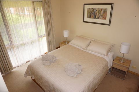Abrigo Apartment - Tourism Gold Coast 1