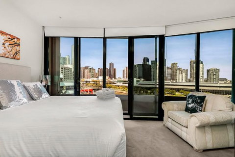 Melbourne Holiday Apartments Flinders Wharf - Tourism Gold Coast 12