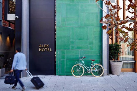 Alex Hotel Northbridge - Tourism Gold Coast 1