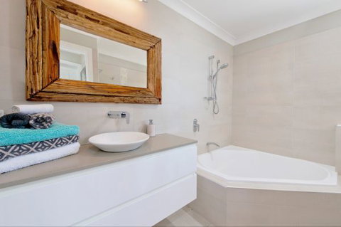 Apricari - Tourism Gold Coast 8
