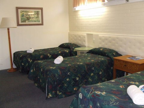 Arkana Motel - Tourism Gold Coast 5