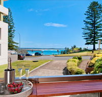 Beauty at the Beach - Tourism Gold Coast