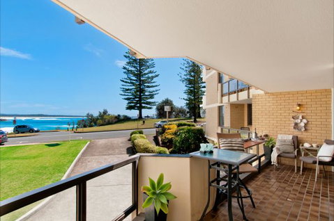 Beauty At The Beach - Tourism Gold Coast 1