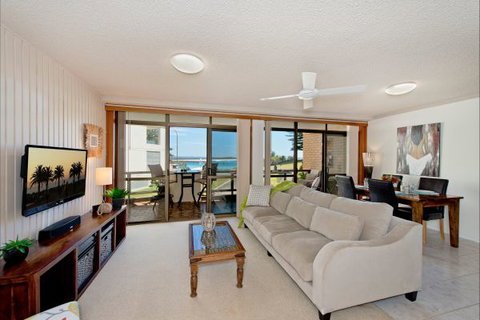 Beauty At The Beach - Tourism Gold Coast 2