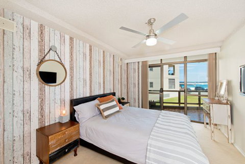 Beauty At The Beach - Tourism Gold Coast 5