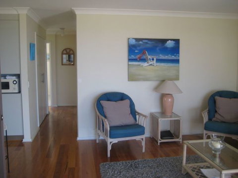 Beach Breakers - Tourism Gold Coast 1