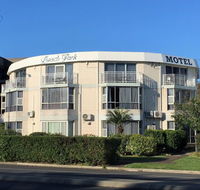 Beach Park Motel - Tourism Gold Coast