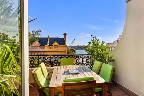 Carlson Terrace - Tourism Gold Coast 1