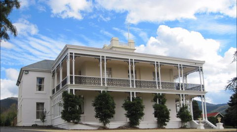 Claremont House - Tourism Gold Coast 4