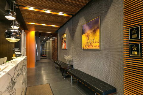 Clarion Hotel Soho - Tourism Gold Coast 6