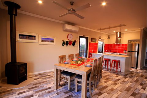 Coorong Cabins - Tourism Gold Coast 2