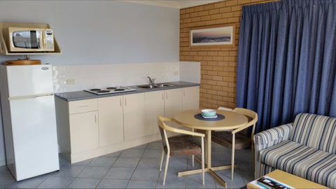 Dolphins Of Mollymook Motel - Tourism Gold Coast 2