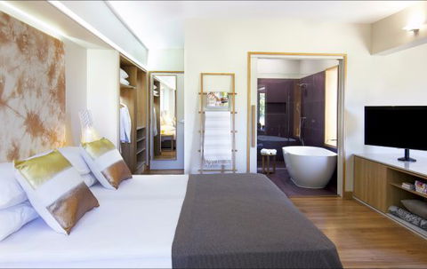 Elements Of Byron - Tourism Gold Coast 0
