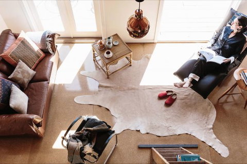 Flop House - Tourism Gold Coast 0