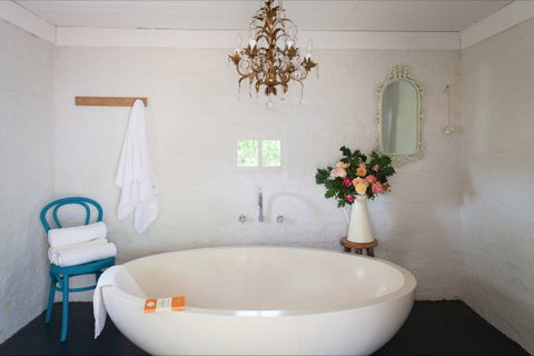 Flop House - Tourism Gold Coast 4