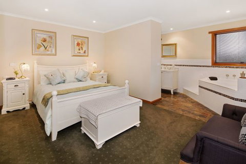 Heatherington Cottage - Tourism Gold Coast 7
