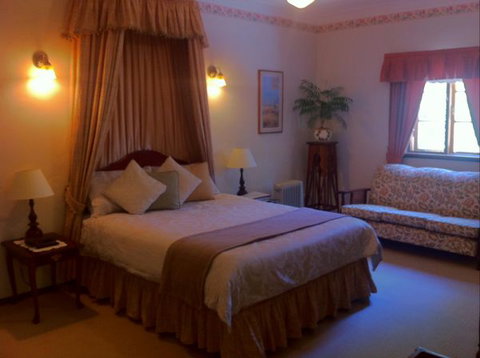 Holberry House - Tourism Gold Coast 4