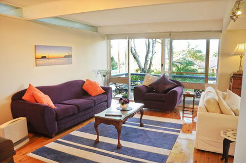 Jones Beach Haven - Tourism Gold Coast 0