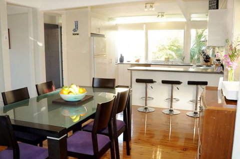 Jones Beach Haven - Tourism Gold Coast 2