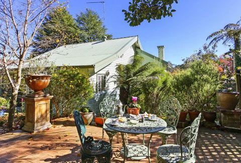 Katoomba Green Gables - Tourism Gold Coast 3