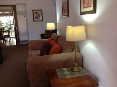 Kimber's Apartments On Gurwood - Tourism Gold Coast 1