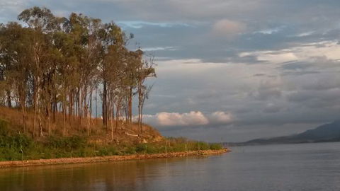 Lake Awoonga Caravan Park - Tourism Gold Coast 1