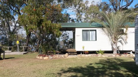 Lake Awoonga Caravan Park - Tourism Gold Coast 3