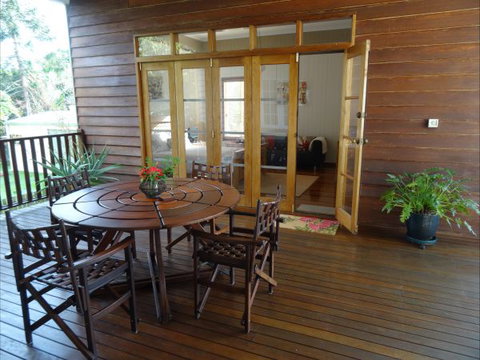 Le Piaf On Treasure Bed And Breakfast - Tourism Gold Coast 1