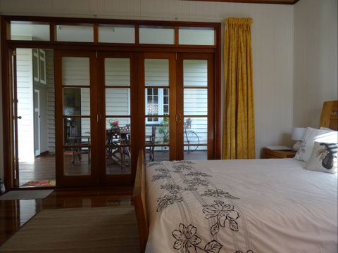 Le Piaf On Treasure Bed And Breakfast - Tourism Gold Coast 4