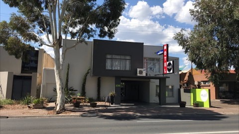 Hello Adelaide Motel Apartments - Frewville - Tourism Gold Coast 0