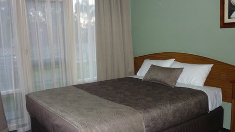 Naracoorte Hotel/Motel - Tourism Gold Coast 3