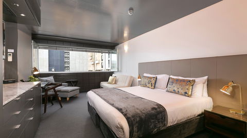 Clarion Hotel Soho - Tourism Gold Coast 9