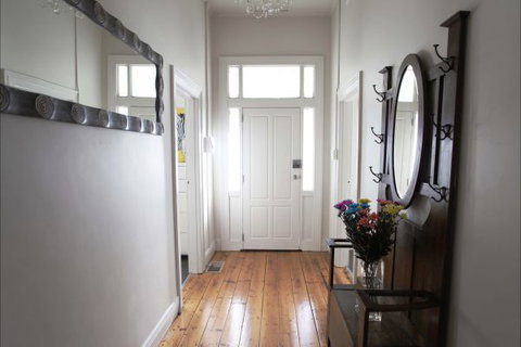 Montabella Guest House - Tourism Gold Coast 1