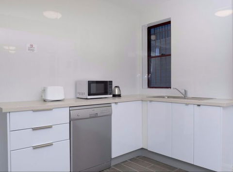 Perouse Lodge - Tourism Gold Coast 5