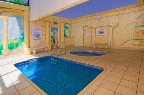 Pelican Sands Beach Resort - Tourism Gold Coast 5