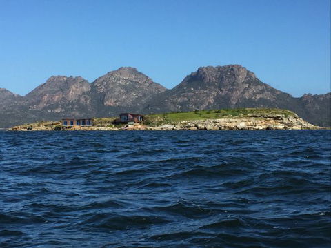 Picnic Island - Tourism Gold Coast 3