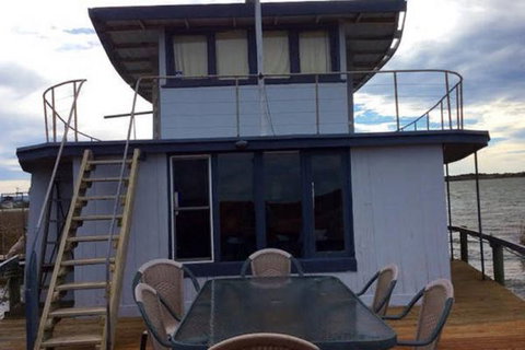 PS Federal Retreat Goolwa - Tourism Gold Coast 1