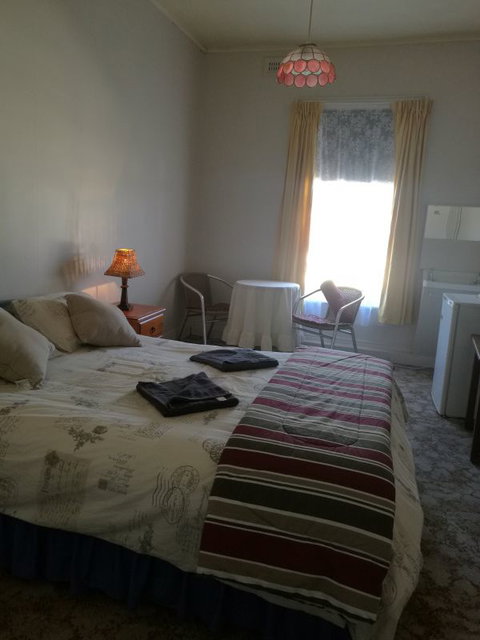 Railton Hotel - Tourism Gold Coast 6