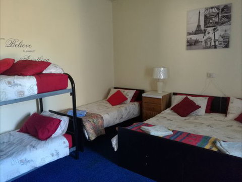 Railton Hotel - Tourism Gold Coast 8