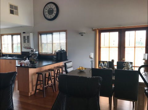 Rutherglen Christmas Trees Farm Stay - Tourism Gold Coast 2