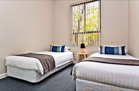Ryals Serviced Apartments - Camperdown - Tourism Gold Coast 0