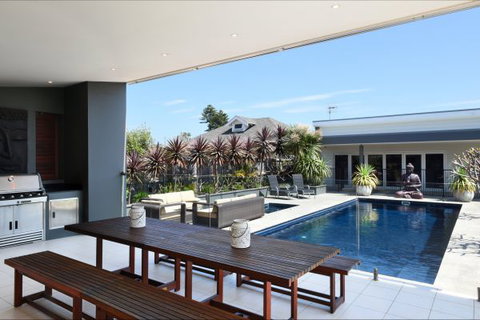 Sundara Beach House - Tourism Gold Coast 0