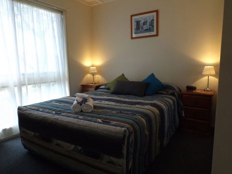 Surfside Holiday Apartments - Tourism Gold Coast 4