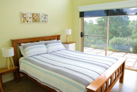 Tilba Coastal Retreat - Tourism Gold Coast 5