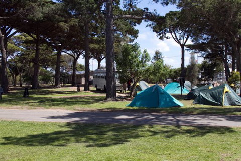 Torquay Foreshore Caravan Park - Tourism Gold Coast 1