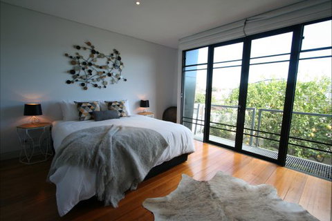 Two Five Zero / Richmond - Tourism Gold Coast 0