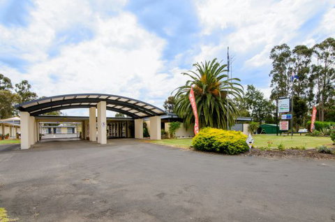 William MacIntosh Motor Lodge - Tourism Gold Coast 0