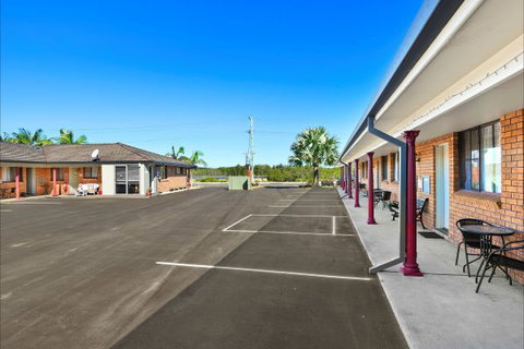 Woongarra Motel - Tourism Gold Coast 0