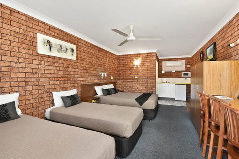 Woongarra Motel - Tourism Gold Coast 5
